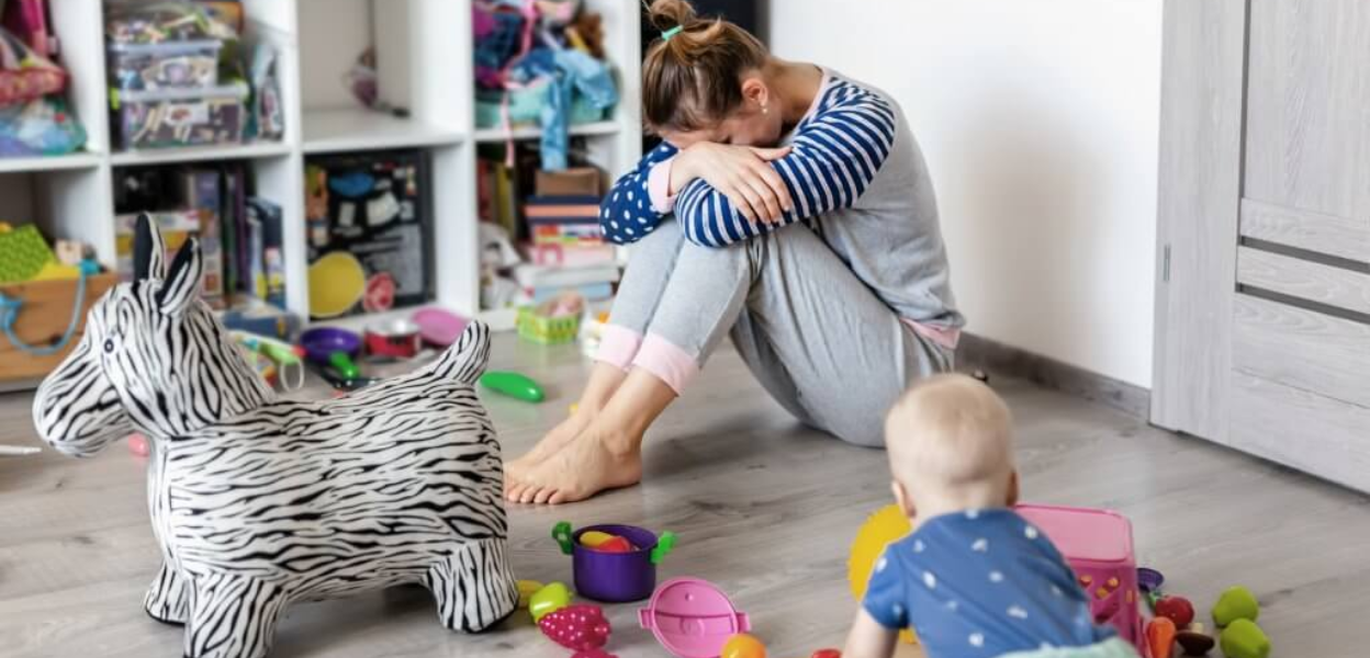 overwhelming-mother-baby-mess