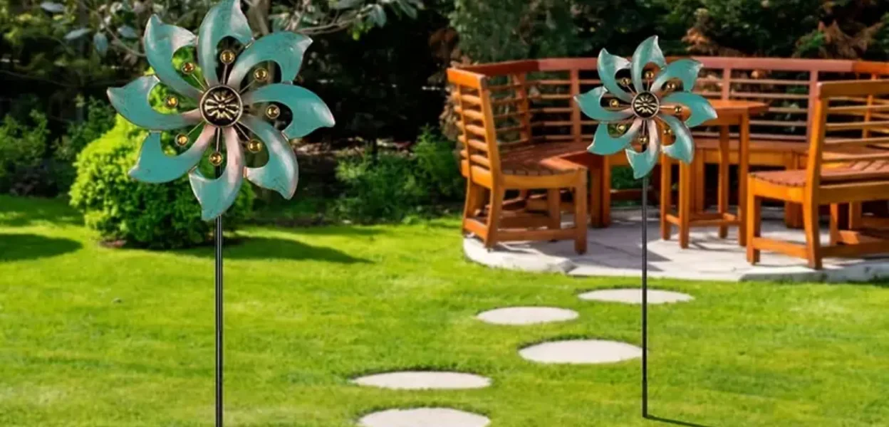 yard wind spinners