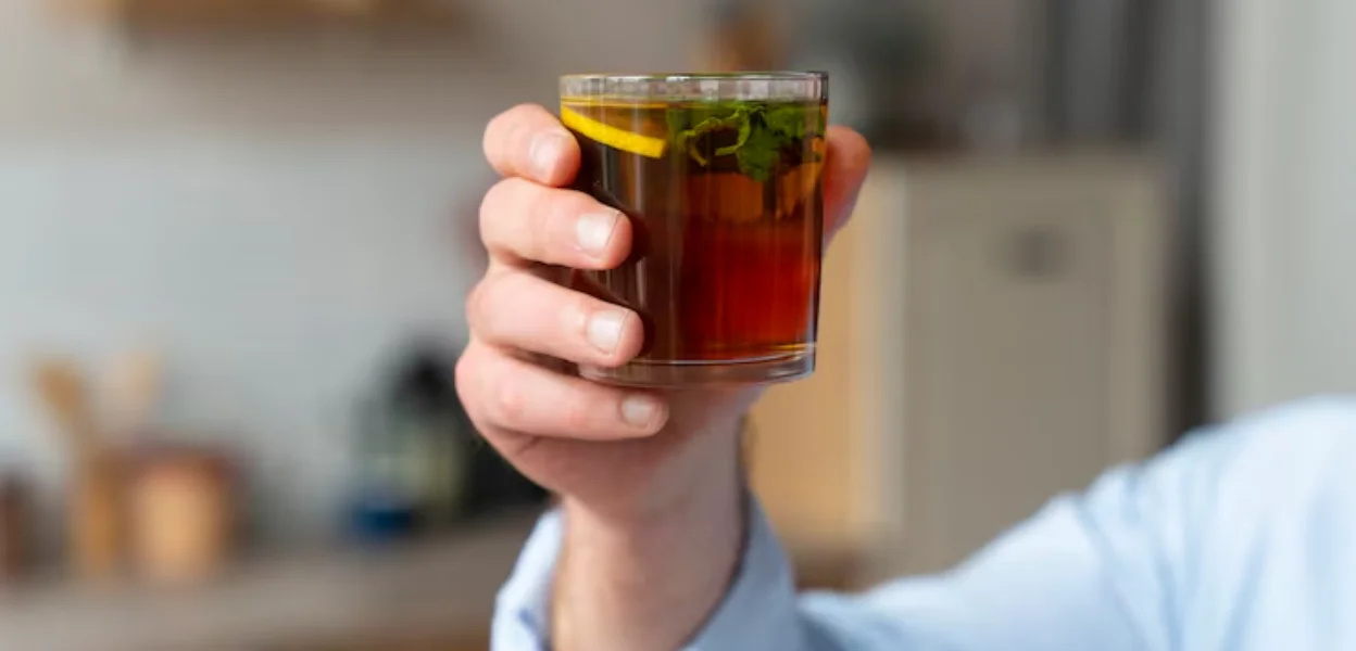 detoox vs. herbal tea